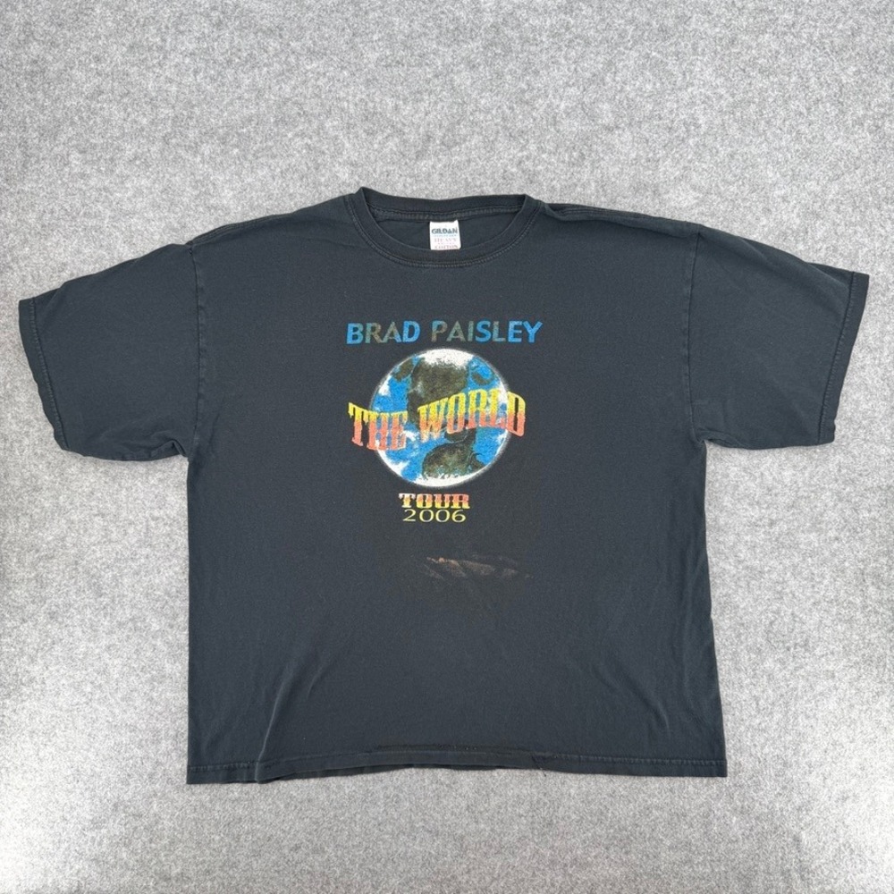 Vintage Brad Paisley XL The World Tour 2006 Black Graphic Tee EUC